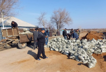 365 человек вернулись в дома после подтопления в Актюбинской области