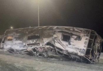 Автобус с паломниками загорелся в Саудовской Аравии