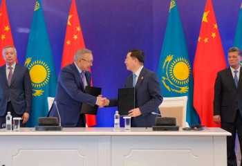 16 двусторонних документов заключили Казахстан и Китай