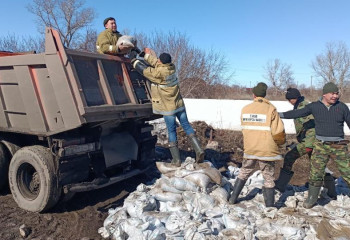 Атбасар ауданында еріген судың төгілу қаупі жойылды