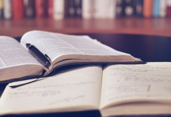 Білім беру жүйесіне бақылауды күшейту қажет –  саясаттанушы