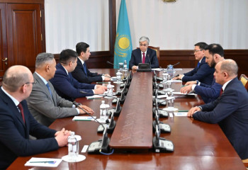 Президент  фракция басшыларымен кеңесті