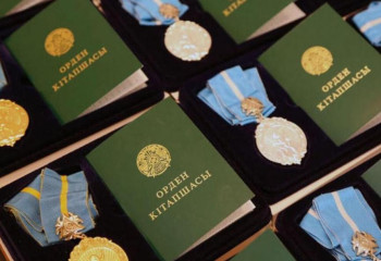 «Алтын» және «күміс» алқалы аналарға жәрдемақы автоматты түрде тағайындалады