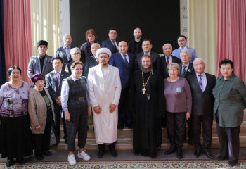 Данияр Кадиров обсудил вопросы работы профсоюзов