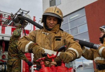 Түркістан облысында өрт шыққан көпқабатты үйден 50 адам эвакуацияланды