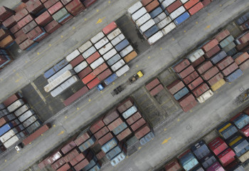 Казахстан и Китай обсудили развитие Транскаспийского маршрута