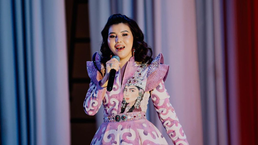  instagram.com/danakentai 