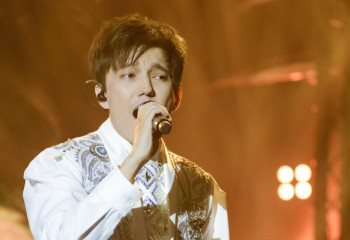 Димаш Құдайберген ел күтпеген шешім қабылдады