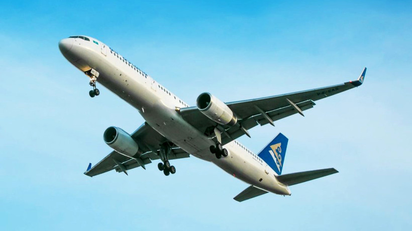  instagram.com/airastana 