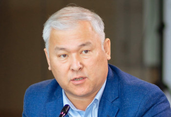 Әкімнің деңгейін түсірмеуіміз керек – Мұрат Әбенов