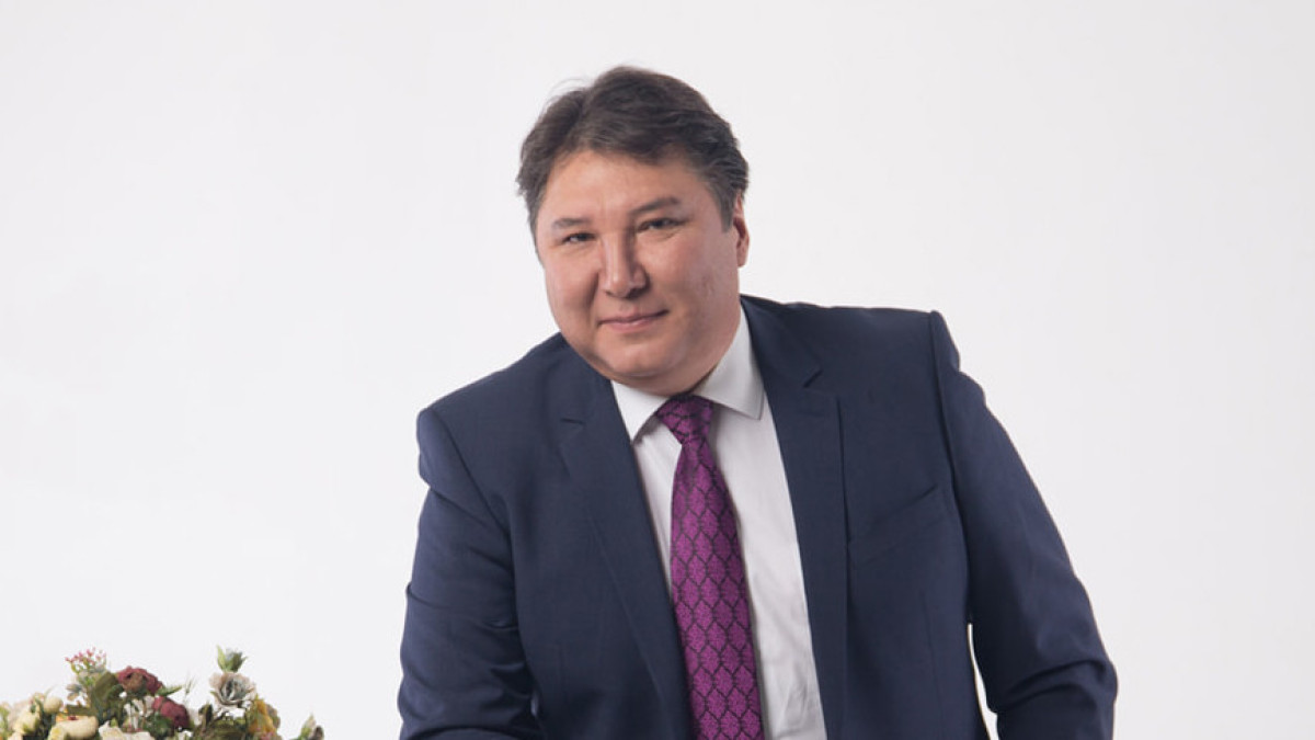  facebook.com/bahasinger 