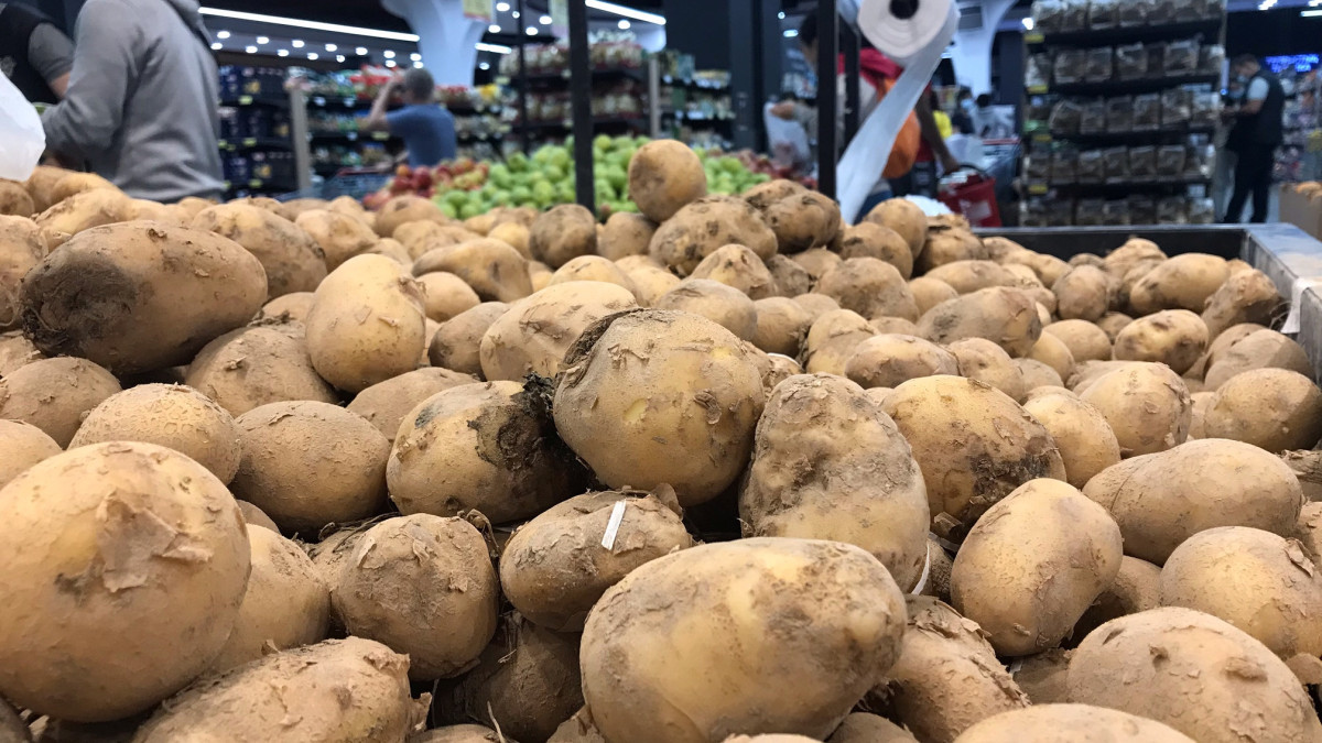 Стоимость картофеля снижена в Карагандинской области