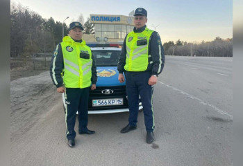 Вместо скорой помощи – патрульное авто: роженице помогли полицейские СКО