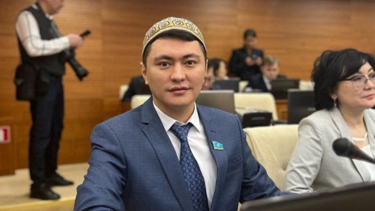  instagram.com/daulet_mukayev 