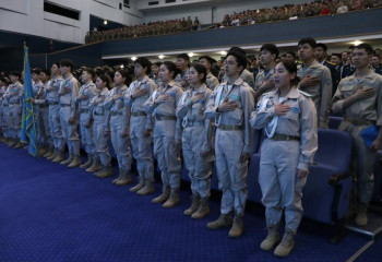 Столичных призывников торжественно проводили на службу