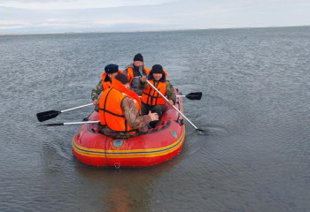 Мұз үстінде қалған балықшылар құтқарылды