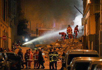 В центре Марселя обрушился жилой дом