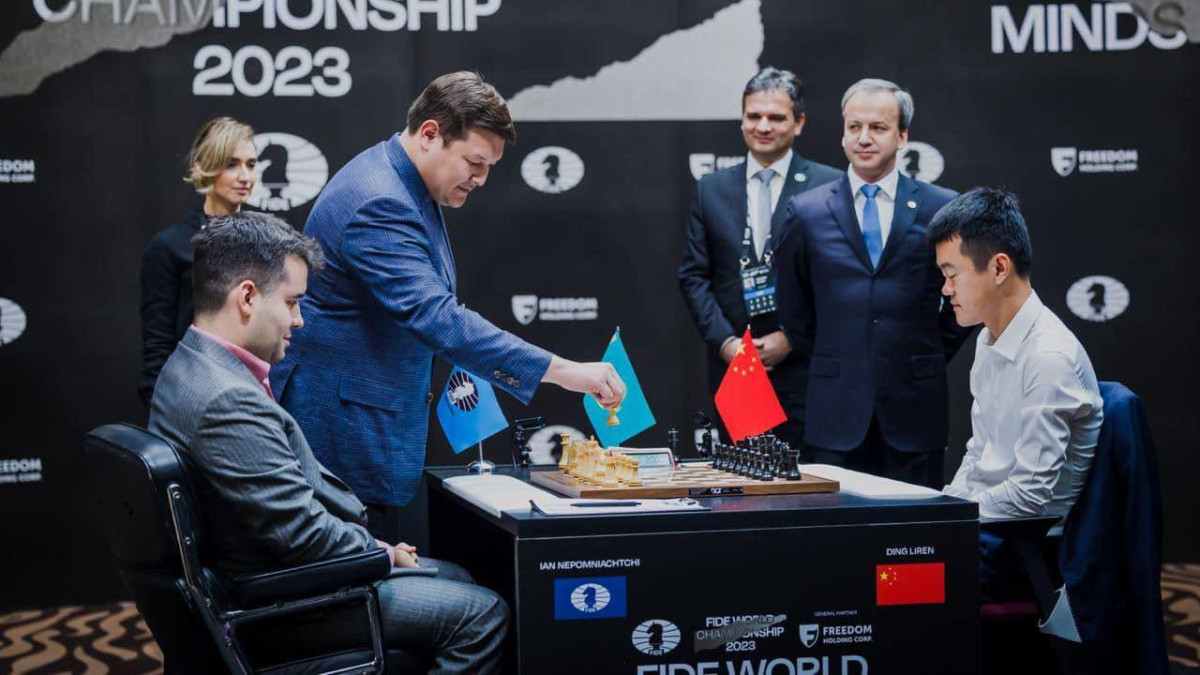 Матч за звание чемпиона мира по шахматам начался в Астане