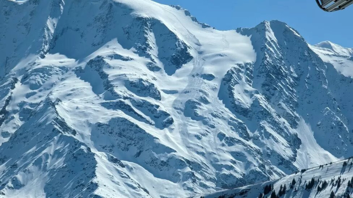 Сход лавины во французских Альпах: погибли пять человек