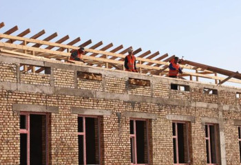 Врачебную амбулаторию строят по просьбе жителей в селе Туркестанской области