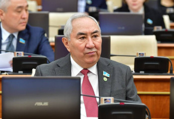 Жигули Дайрабаев: Балаларым кінәлі емес. Мәжілістен не үшін кетуім керек?