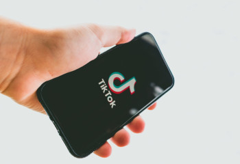 Депутат Қазақстанда TikTok-қа тыйым салуды ұсынды
