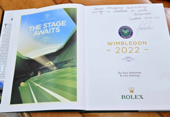 Елена Рыбакина подарила Президенту книгу