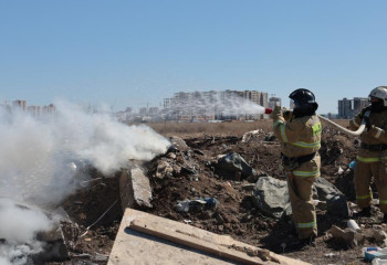 Астанадағы өрт әуежайдың ұшу-қону жолағына жақындады