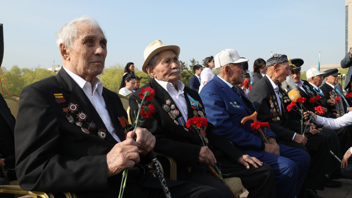 Ветераны ВОВ получат по 1,5 млн тенге в Карагандинской области