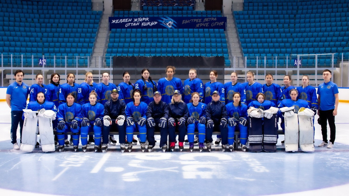 Объявлен состав женской команды Казахстана по хоккею