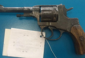 Пистолет 1915 года выпуска принес в полицию житель Павлодарской области