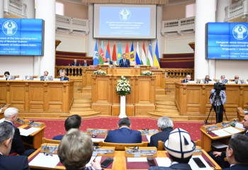 Поддержать преподавание казахского языка в вузах СНГ предложил Маулен Ашимбаев