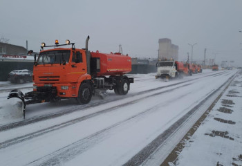 Астанада қар күреуге екі мыңнан астам жұмысшы жұмылдырылды
