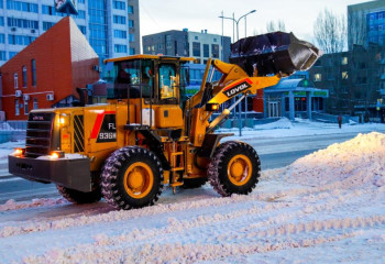 Бір түнде Астанадан 24 мың текше метрден астам қар шығарылды