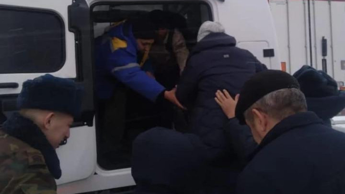 За сутки на автодорогах Актюбинской области спасено 23 человека