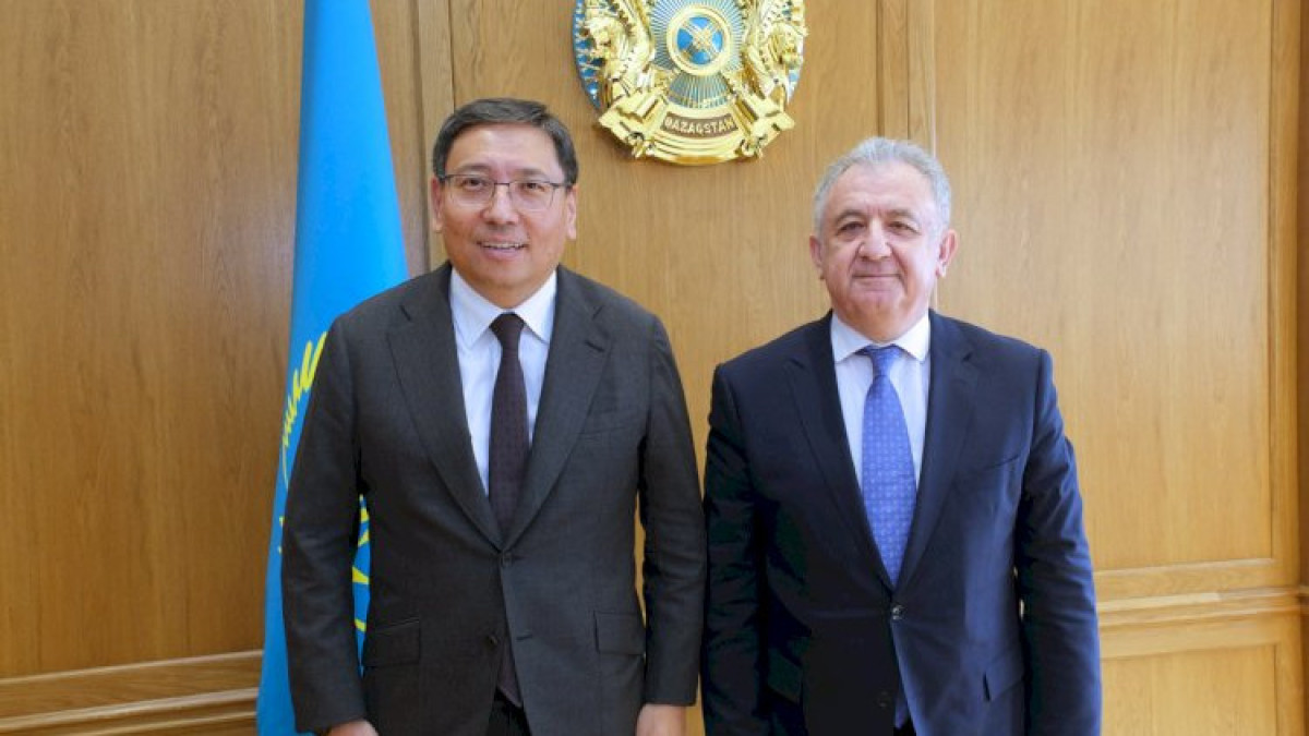 Ерболат Досаев встретился с послом Турции