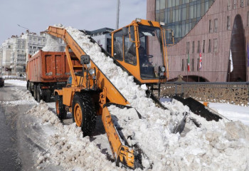 Елордадан бір түнде 42 мың текше метрден астам қар шығарылды