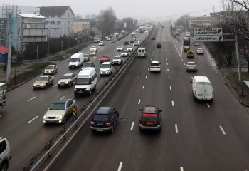 Проезд по по автобусной полосе проспекта Райымбека разрешат в Алматы