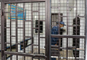 Подозреваемого в серийном мошенничестве задержали в Талдыкоргане