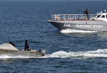 ҰҚК шекарадағы күзетті күшейтті: 99 адам жалған төлқұжат жасаған