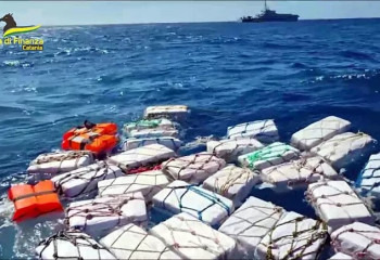 Наркотики на сумму 400 миллионов евро нашли в море у берегов Сицилии