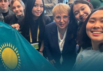 Қазақстандық оқушы қыздар халықаралық олимпиадада топ жарды