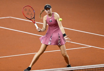 Elena Rybakina reaches 2nd round of tournament in Stuttgart