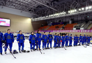 Казахстан проиграл в третьем матче на женском чемпионате мира по хоккею