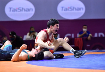 Казахстанские борцы выступят на турнире в Испании