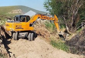 В Туркестанской области очищают каналы