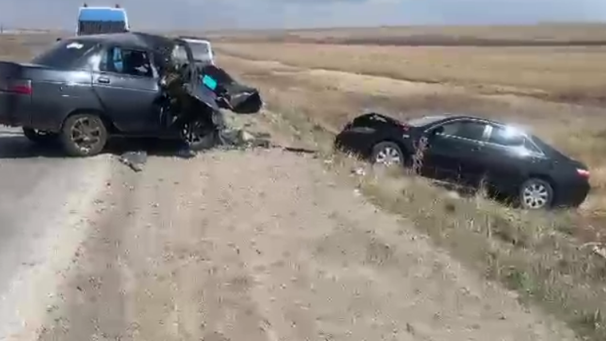 ДТП на трассе в Актюбинской области - погибли пассажиры "ВАЗ 2110"