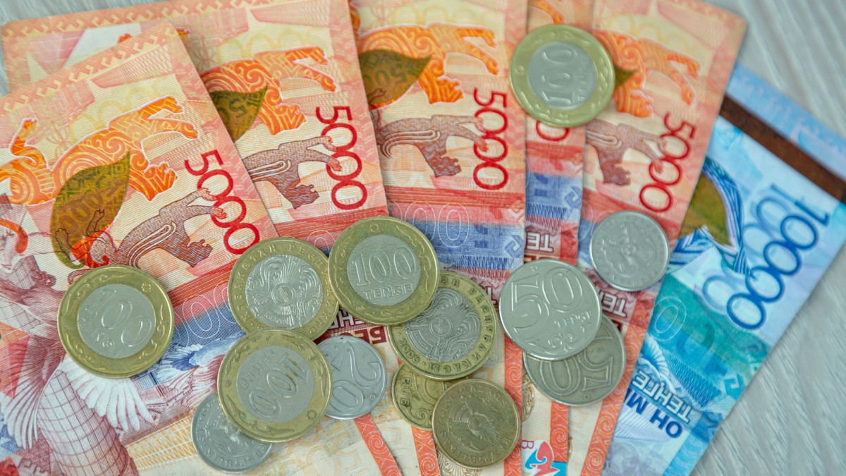 Казахстанцам выплачено пенсий на сумму более 800 млрд тенге