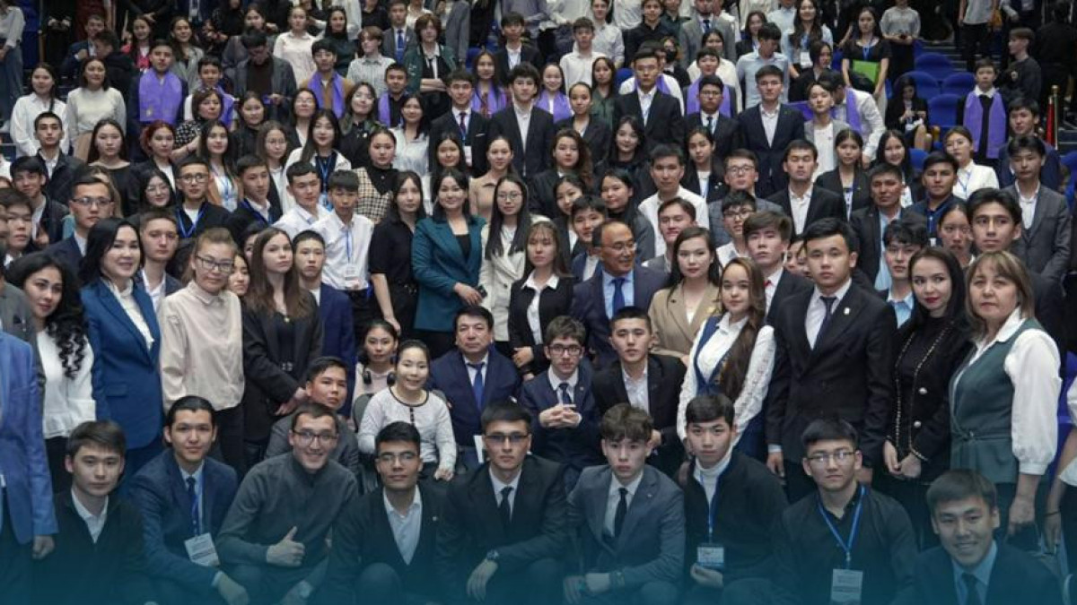 Студентам казахстанских колледжей повысят стипендию