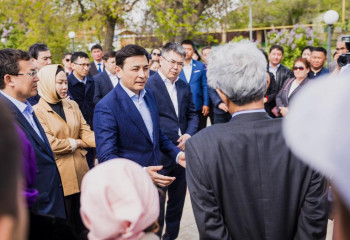 Алтай Кульгинов посетил ряд социальных объектов в Атырауской области